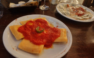 Cucu Haus Pizza Pasta food