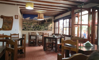 Cucu Haus Pizza Pasta inside