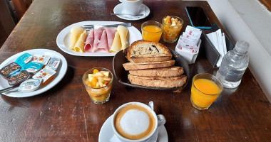 Cucu Haus Pizza Pasta drink