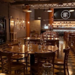 Andi restaurant inside