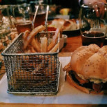 Andi restaurant drink