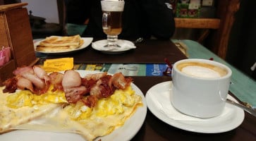 Delicias de la Abuela food