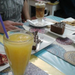 Benjamin Café drink