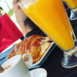 Benjamin Café drink