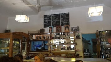 Zia Maria inside