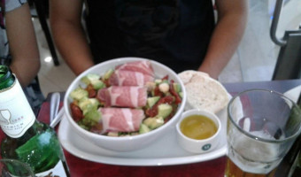 Café Martínez food