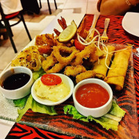 Oyshiki Fusion Resto & Vinos Comida