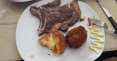 Parador El Portal food