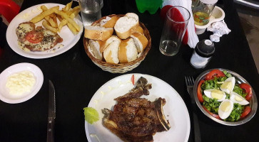 Parador El Portal food