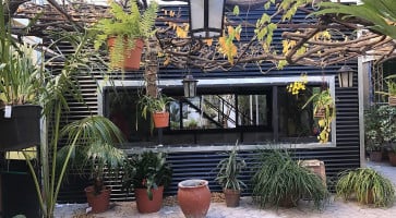 Club Tacuari outside