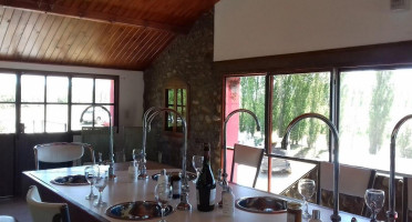 Bodega Saldungaray Dentro