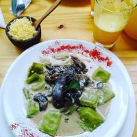 Bambú Vegetariano food