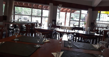 La Rural Brasas Y Pastas Dentro