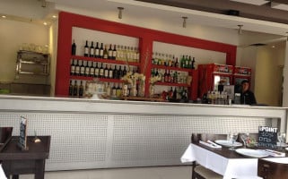 Set Point Restó À l'intérieur