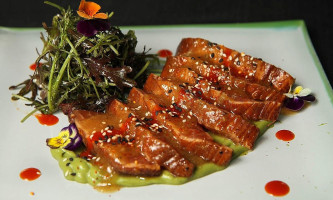 Páru Inkas Sushi Grill food