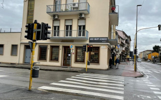 La Casa de los Mariscos outside