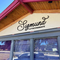 Sigmund Restaurante Exterior