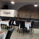 Confiteria Automoto inside