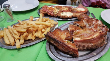 Las Totoras food