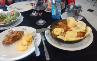 Las Totoras food