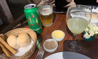 La Urraca Cocina Bebida