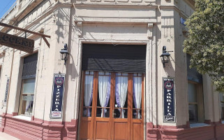 Rulo Coffee And Beer outside