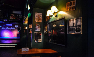 La Tola Lounge inside