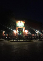 La Tola Lounge outside