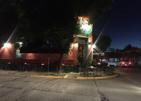 La Tola Lounge outside