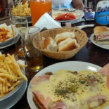 Parador Punto Medio food