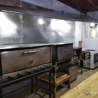 Bambinos Pizzas Y Calzones À l'intérieur