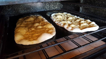 Bambinos Pizzas Y Calzones Nourriture