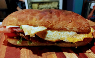 Bambinos Pizzas Y Calzones Nourriture