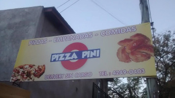Pizza Pini Exterior