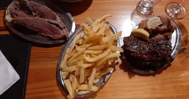 Parrilla El Loco food