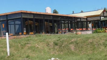 Termal, Pedro Luro Exterior