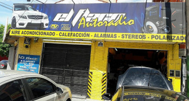 Sandwichería Fede outside