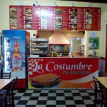 Lomoteca La Costumbre À l'intérieur