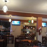 Y Lo De Pocha À l'intérieur