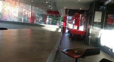 Café Floreal inside