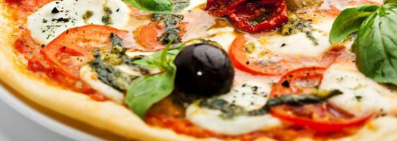 Salamander Pizzas food