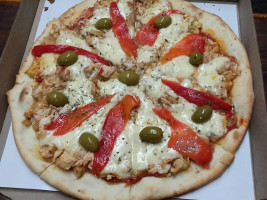 Hipo Pizza food