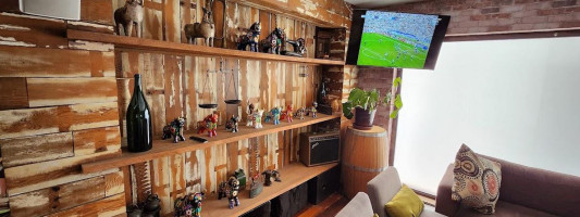 El Meson de Espaderos Dentro