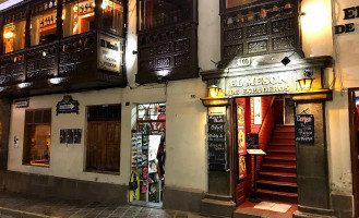 El Meson de Espaderos Dentro