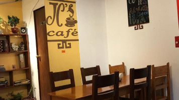 JC's Cafe Dentro