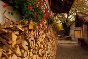 Supremma Pizza Shop Exterior