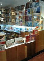 CafÉ Bolonia inside