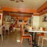 Saffron Indian Delicacies Dentro