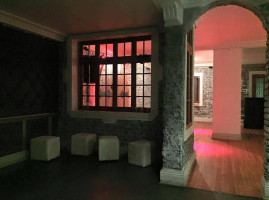 Cazadores Santiago inside