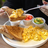 Benedicta Cafe Nourriture